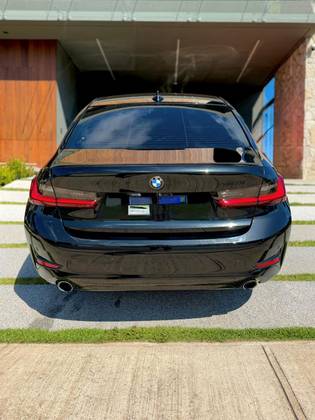 BMW 320i 2.0 16V TURBO FLEX SPORT GP AUTOMÁTICO BMW 320i 2.0 16V TURBO FLEX SPORT GP AUTOMÁTICO